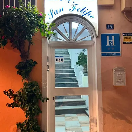 Hostel San Felipe Μαρμπέλλα